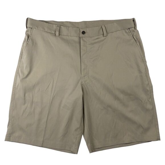 Pebble Beach Dry-Luxe Performance Beige Khaki Shorts Size 40 Polyester Stretch - Picture 1 of 6